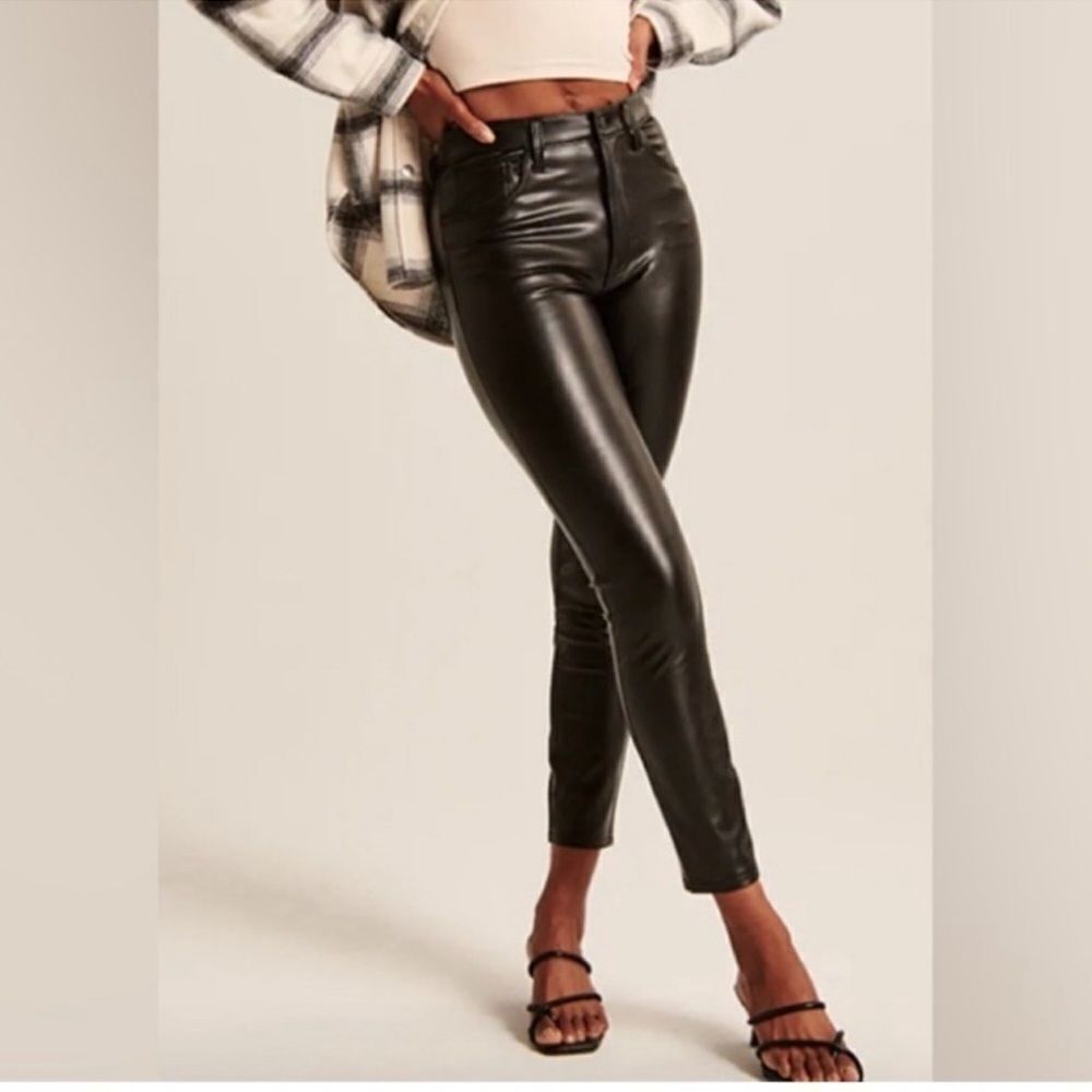Abercrombie & Fitch Curve Love High Rise Skinny Vegan Leather Pants NEW Black 35