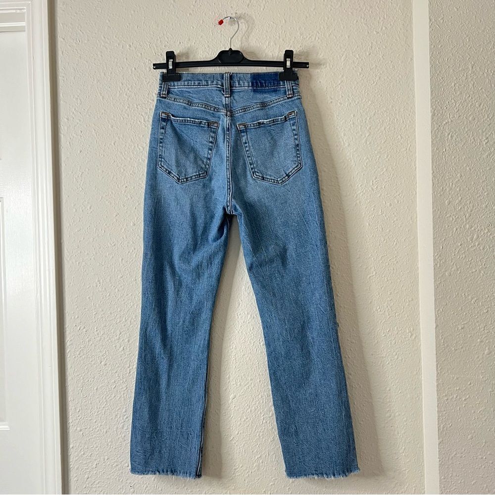 Abercrombie & Fitch The Ankle Straight Ultra High Rise Distressed Jeans Size 26