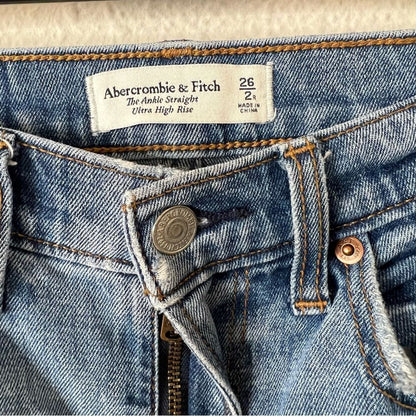 Abercrombie & Fitch The Ankle Straight Ultra High Rise Distressed Jeans Size 26