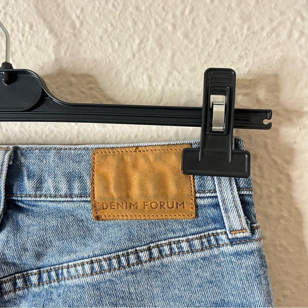 Aritzia Denim Forum The Yoko High Rise Slim Jeans Size 26L