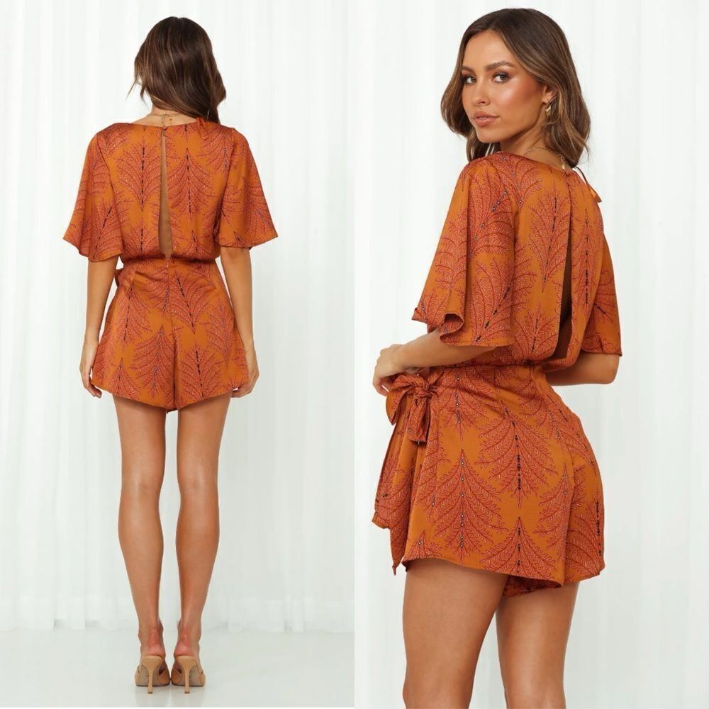 Saints and Secrets NADI V-Neck Wrap Romper Size Small