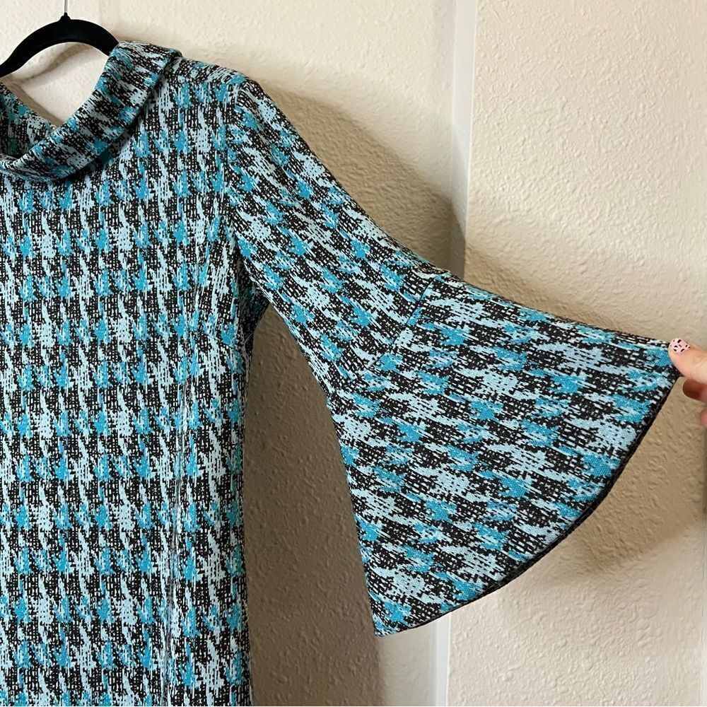 Tyler Boe Houndstooth Bell Sleeve Mini Sweater Dress Size Large