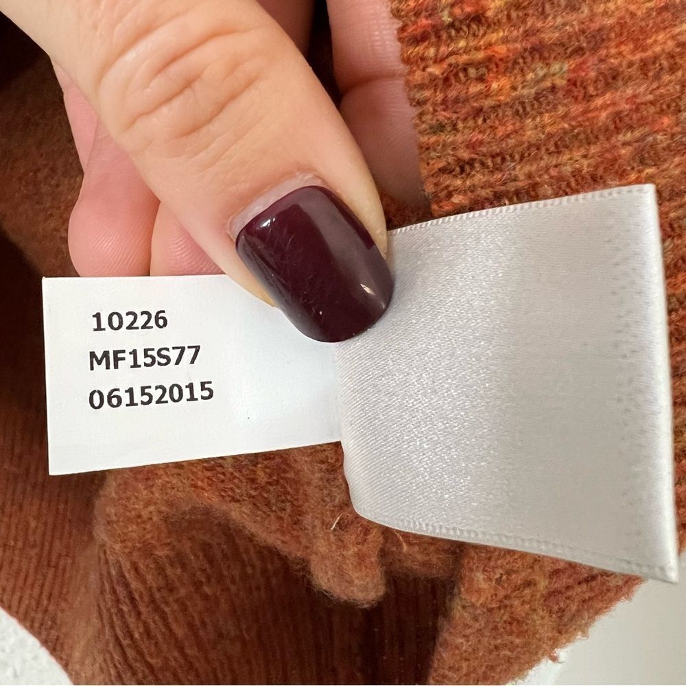Peter Millar 100% Merino Wool Sweater Size Large Buttoned Mock Neck Burnt Orange
