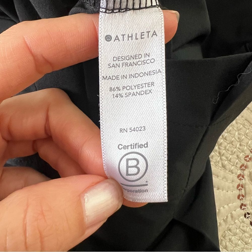 Athleta Skyline II Pants in Black Paperbag Style Size 8