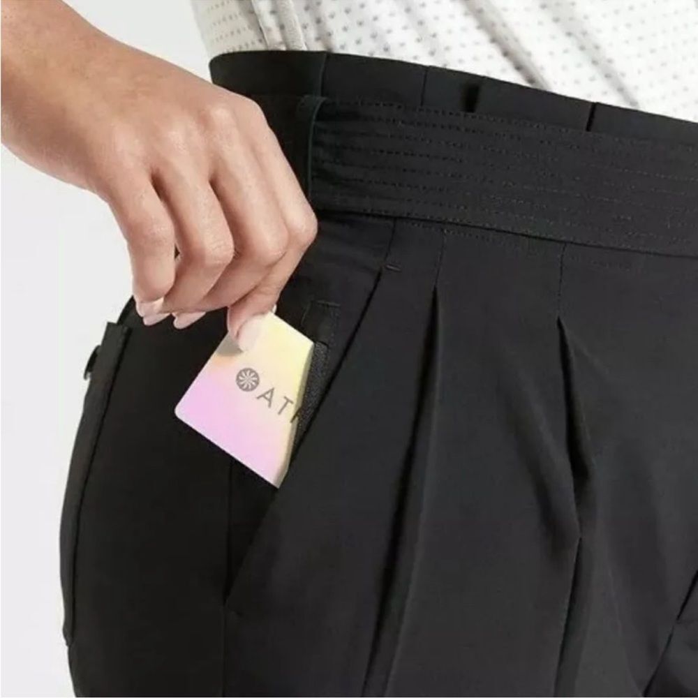 Athleta Skyline II Pants in Black Paperbag Style Size 8