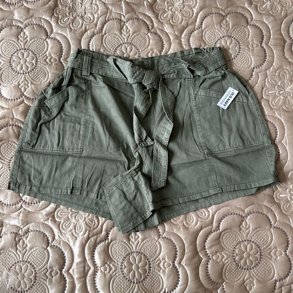Old Navy High-Waisted Twill Workwear Shorts NEW Plus Size 3X