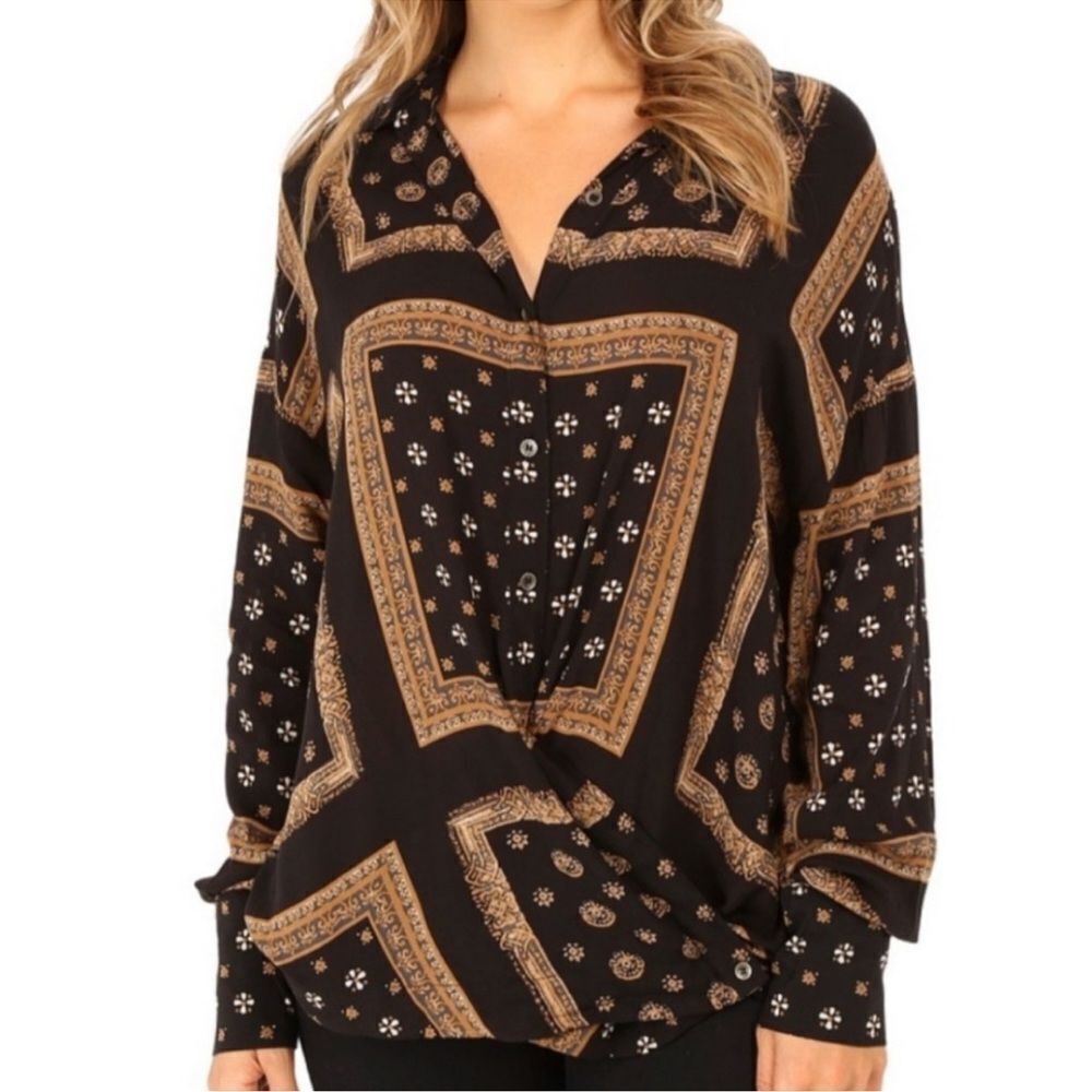 Free People Little Secrets Scarf Print Button Up Shirt Blouse Size Small