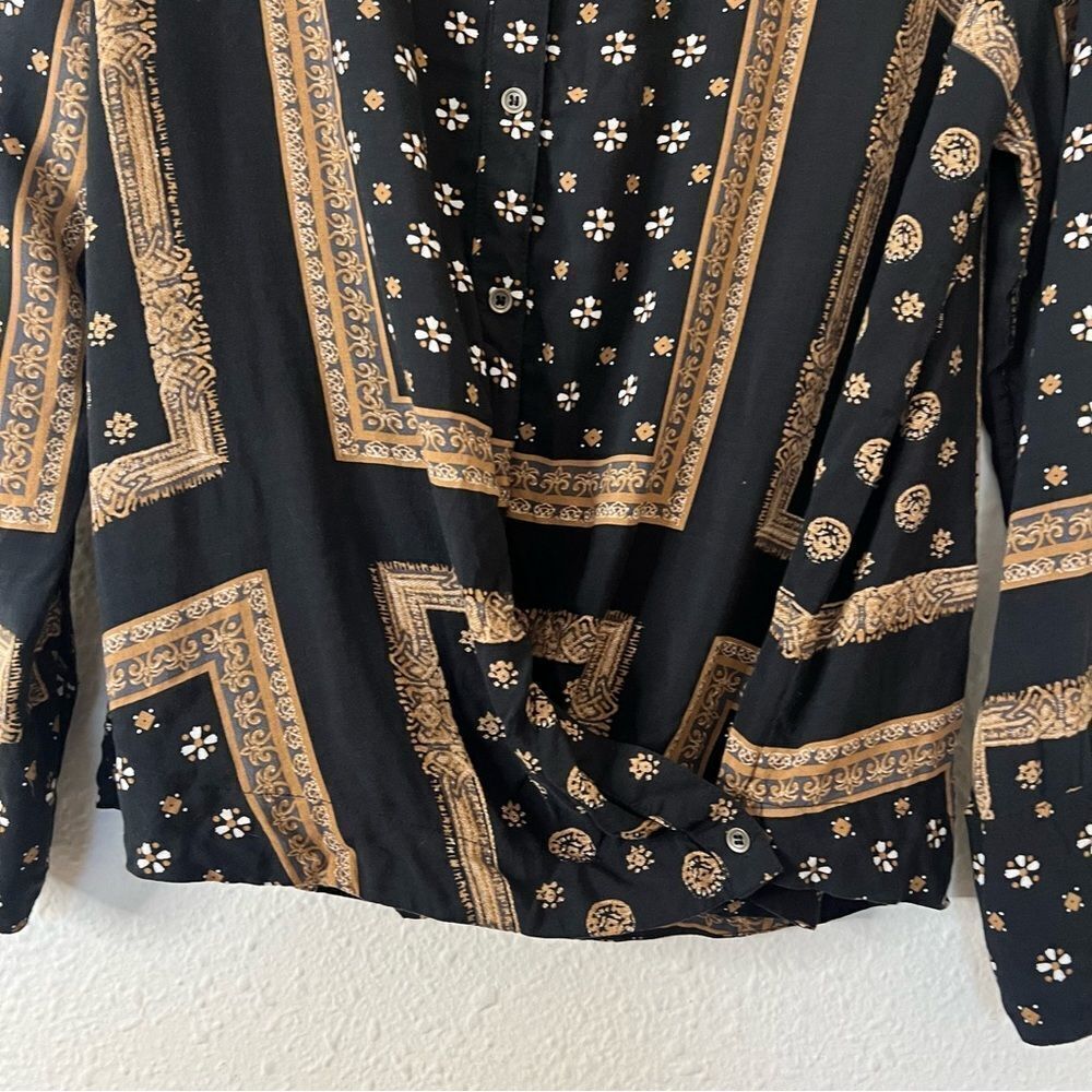 Free People Little Secrets Scarf Print Button Up Shirt Blouse Size Small