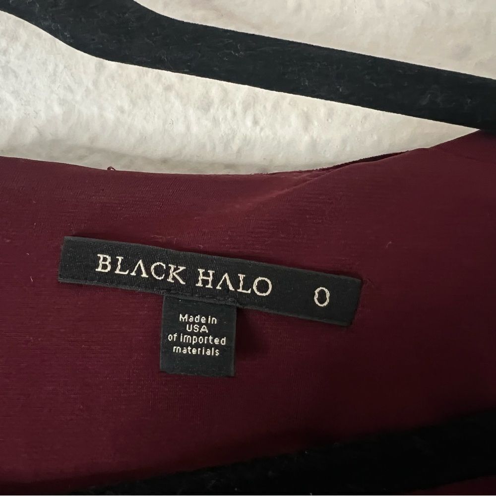 BLACK HALO l Maroon Velvet Long Sleeve V Neck Mini Cocktail Bodycon Dress Size 0