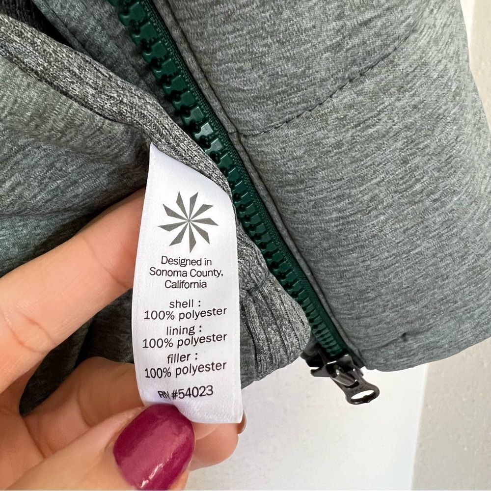 Athleta Jasper Green Zipper Closure Puffer Vest Women’s Size Small