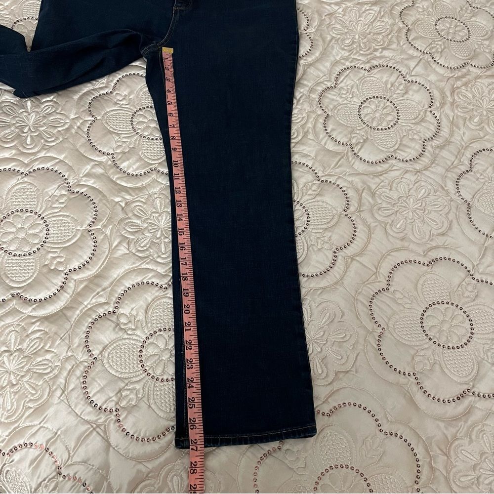 Chico’s So Slimming Dark Wash Slim Jeans 1S / 8 Short
