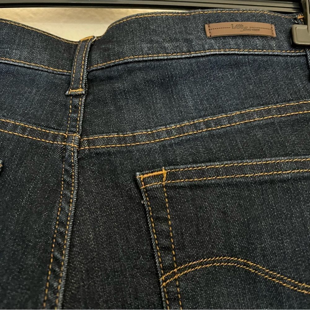 Lee Relaxed Fit Dark Wash Jeans