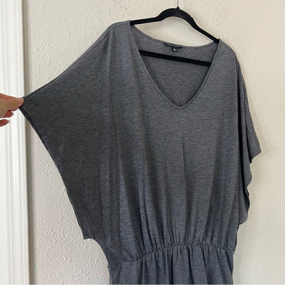 Banana Republic V-neck Short Sleeve Gray Top Size XL