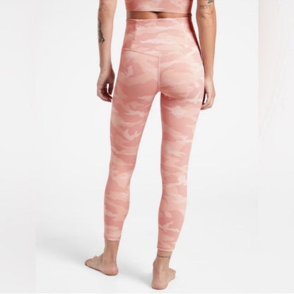 Athleta Elation Camo 7/8 Tight Leggings and Tank Top Set Plus Size 2X Pink