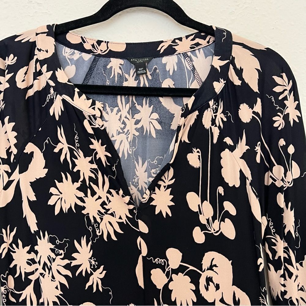 Ann Taylor Black Tan Floral Print Stretchy  Long Sleeve Blouse Top Size SP