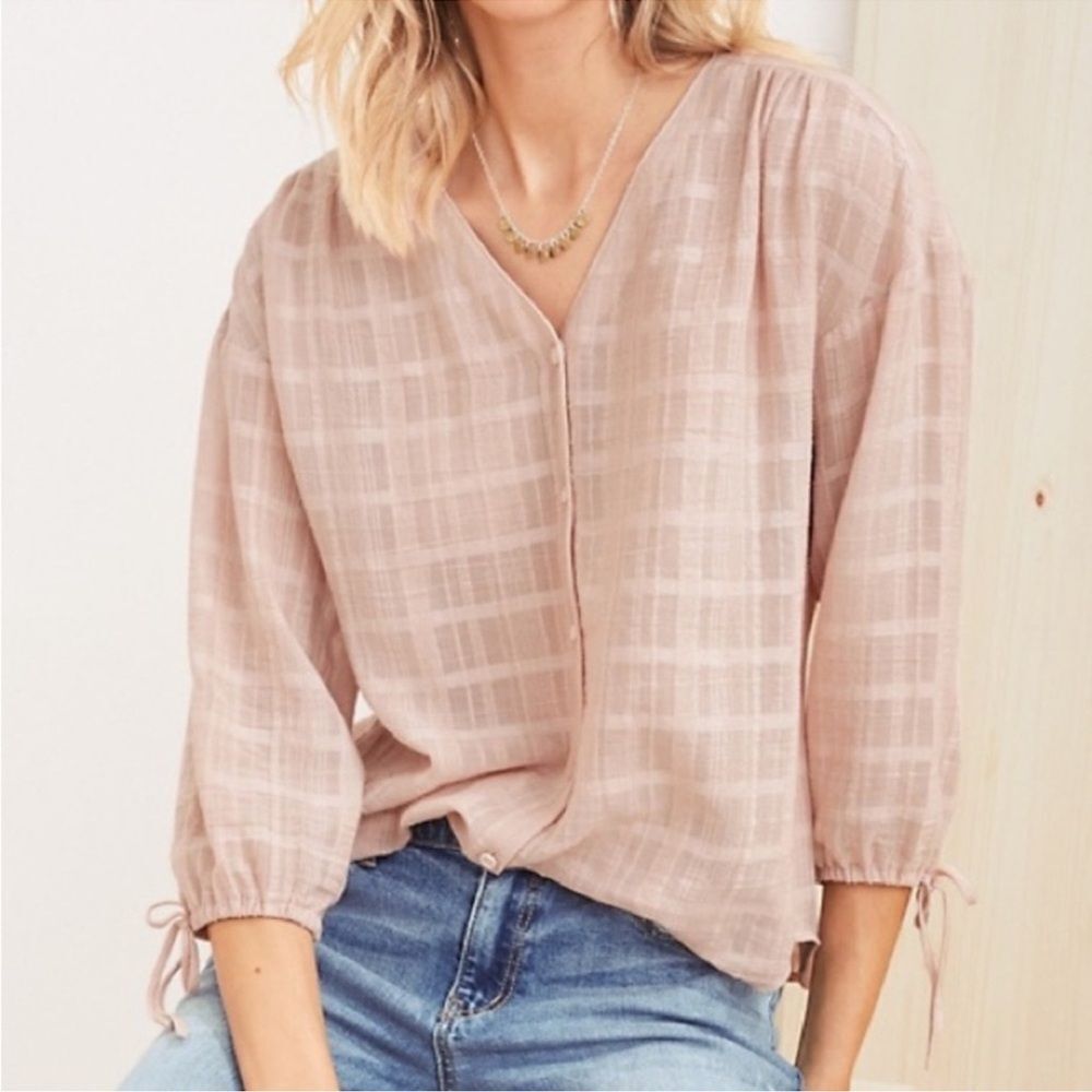 Garnet Hill V-Neck Button up Blouse in Pink Size 6 100% Cotton