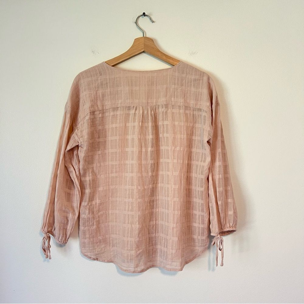Garnet Hill V-Neck Button up Blouse in Pink Size 6 100% Cotton