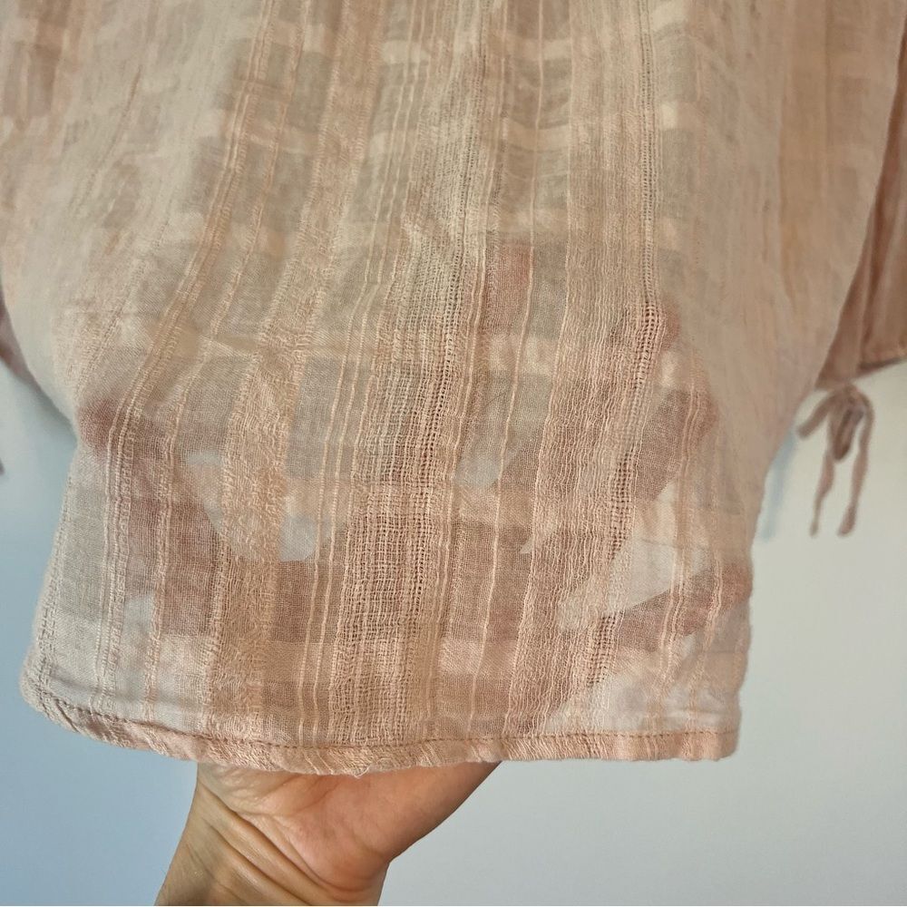Garnet Hill V-Neck Button up Blouse in Pink Size 6 100% Cotton