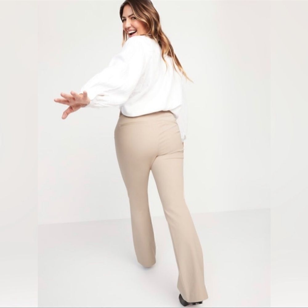 Old Navy High-Rise Pixie Flare Pants  NEW Plus Size 24