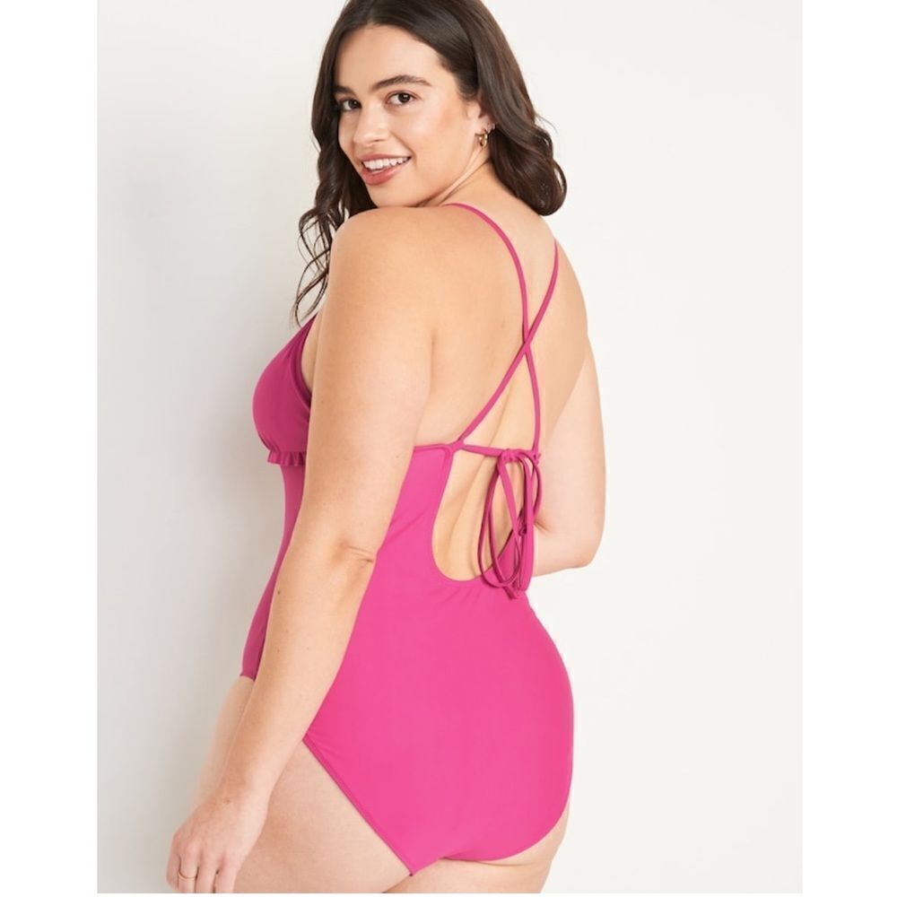 Old Navy V Neck Ruffle Trim Cutout One Piece Swimsuit in Pink NEW Size XXL