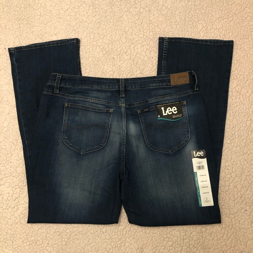 LEE Women’s Mid-rise Dark Wash Bootcut Jeans NEW Size 24 Medium