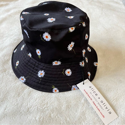 Alice + Olivia Daisy Reversible Bucket Hat NEW