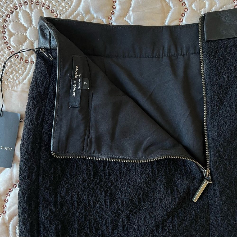 Nanette Lepore Textured Black Pencil Mini Skirt NEW Size