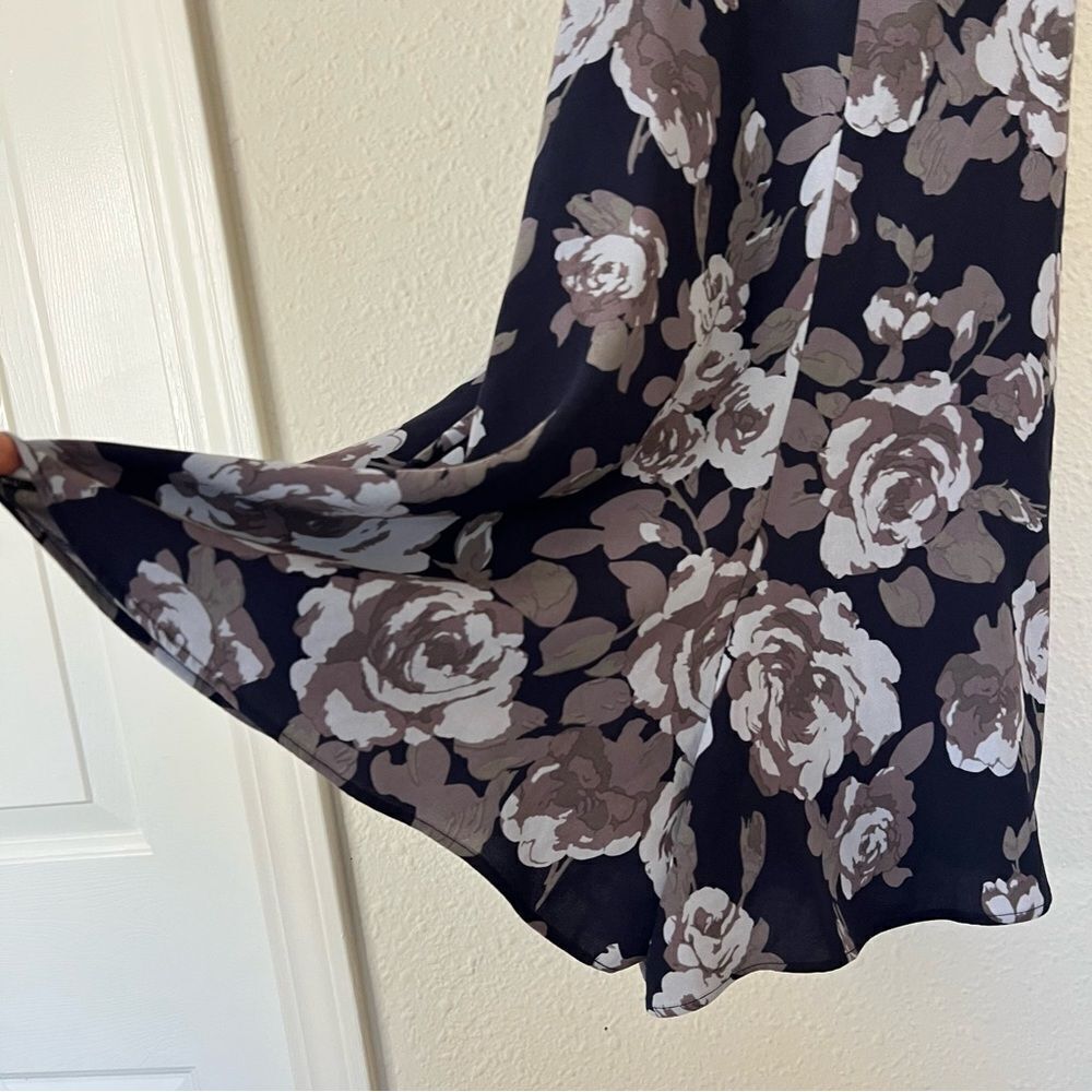 Aritizia Wilfred Navy Blue Rose Floral Melodiqué Romper Size Small