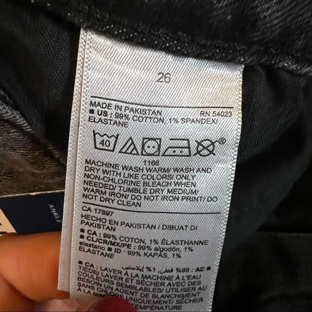 Old Navy High-Waisted O.G. Straight Ripped Black Ankle Jeans Plus Size 26