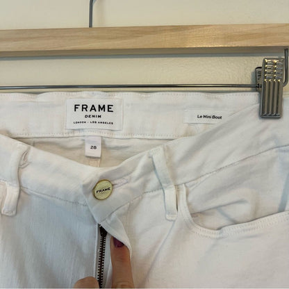 FRAME Le Mini Boot Jeans in White Size 28 Full Length