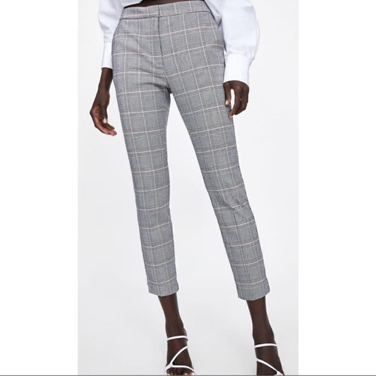 Zara Plaid Ankle Pants in Gray Size Large