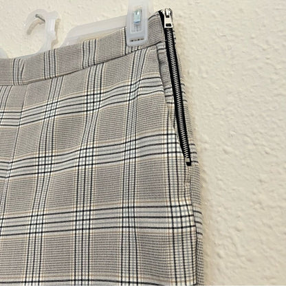 Zara Plaid Ankle Pants in Gray Size Large