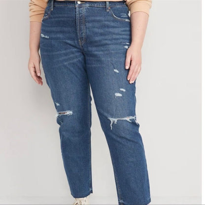 Old Navy High Rise Slouchy Straight Distressed Jeans NEW Size 4
