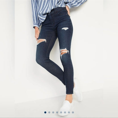 Old Navy Mid-Rise Rockstar Super-Skinny Distressed Dark Wash Jeans NEW Size 4