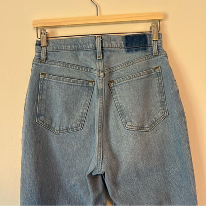 Abercrombie & Fitch The 90s Straight Ultra High Rise Curve Love Jeans 27 / 4
