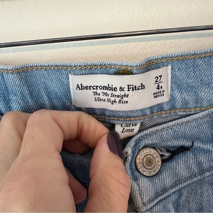 Abercrombie & Fitch The 90s Straight Ultra High Rise Curve Love Jeans 27 / 4