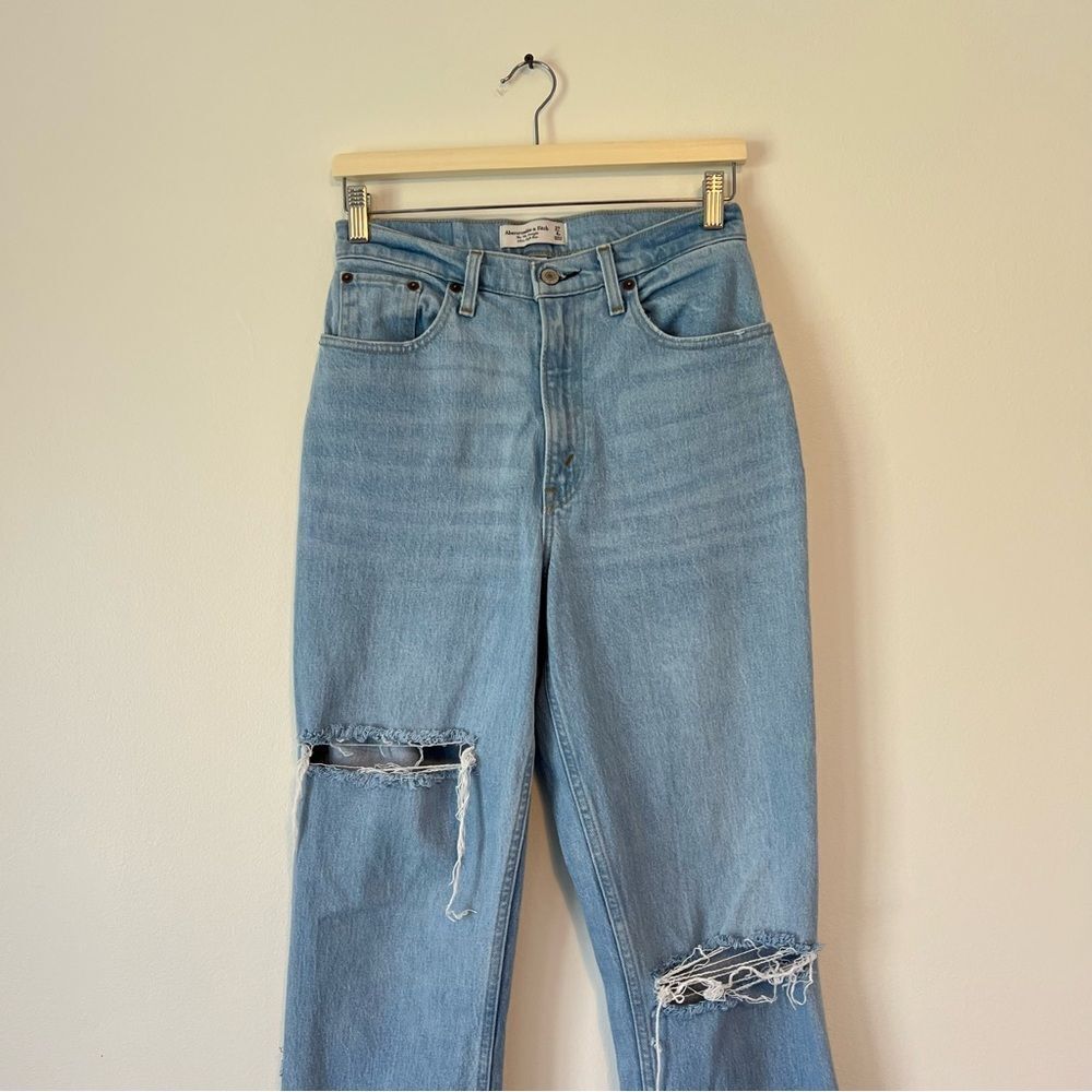 Abercrombie & Fitch The 90s Straight Ultra High Rise Curve Love Jeans 27 / 4