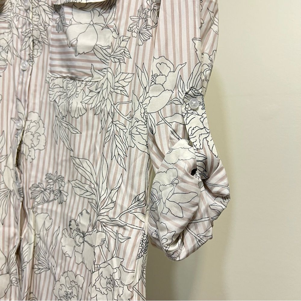 Express The City Shirt Silky Floral Button Down Shirt NEW Size XS