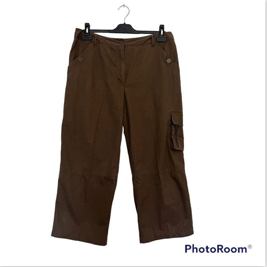 Chico’s Cropped Cargo Pants in Brown Size 2/ US 12