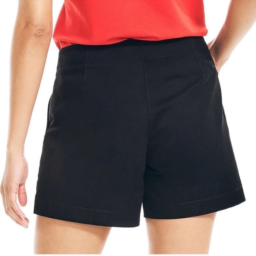 Nautica Women’s Mid-Rise Twill Shorts Black NEW Size 6