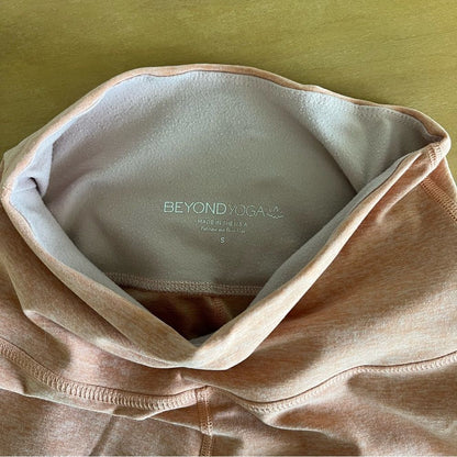 Beyond Yoga Spacedye  Leggings Size Small in Peach