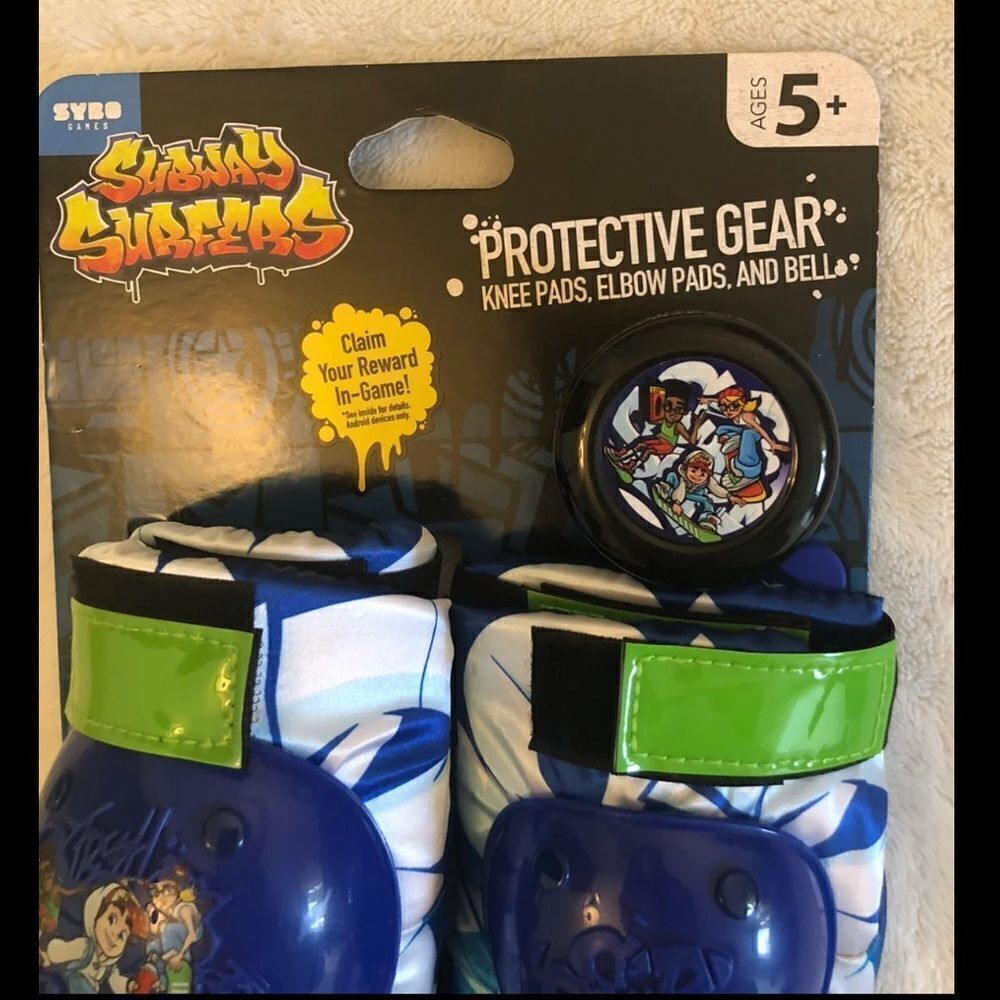 Subway Surfers Kids Knee Elbow Pad Set with Bell