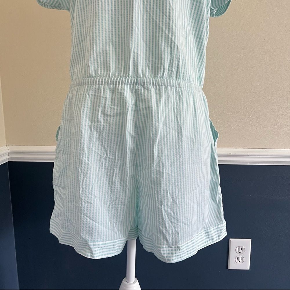 Vineyard Vines Seersucker Striped Romper in Aqua Size Large Short Sleeve