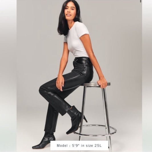Abercrombie & Fitch Curve Love The Ankle Straight Ultra High Rise Vegan Leather